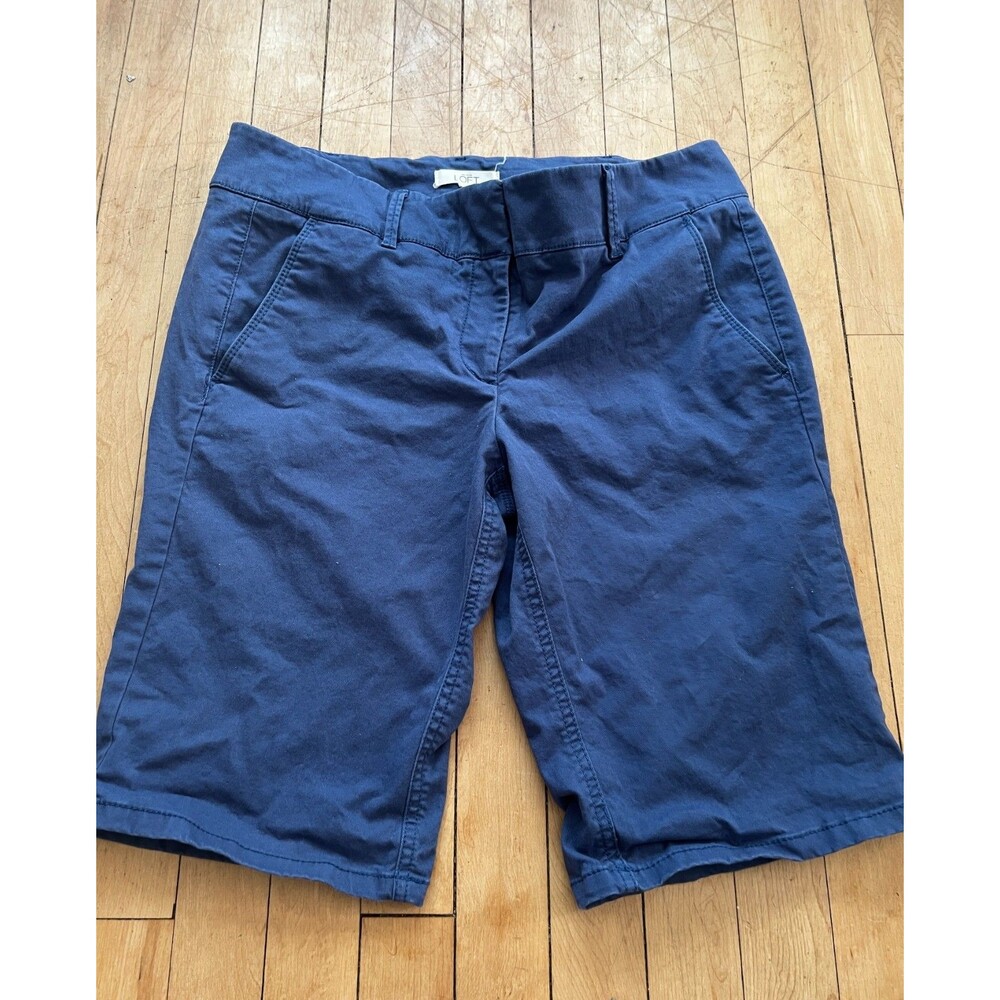Ann Taylor LOFT Women’s Size 8 Blue Bermuda Khaki Shorts